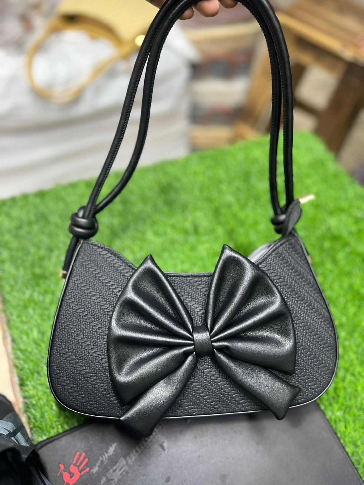 Stylish Bow Design Ladies Shoulder Bag | Premium Handbag – 4 Colors Tai Dori Sakilo