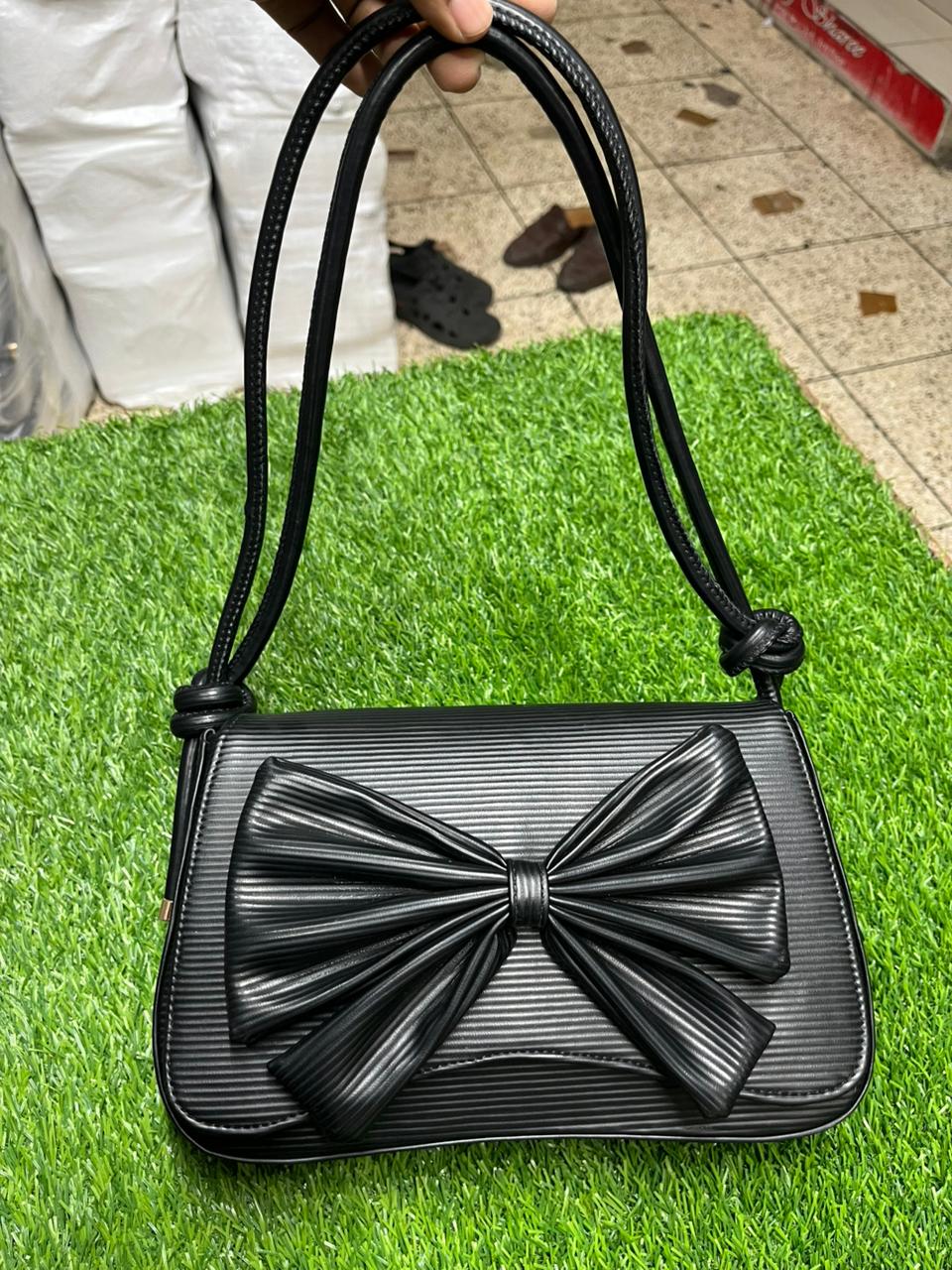🎀 Elegant Bow Design Ladies Bag crep Tai dori